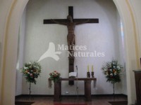 Pedestales y Arreglo Sobre Altar